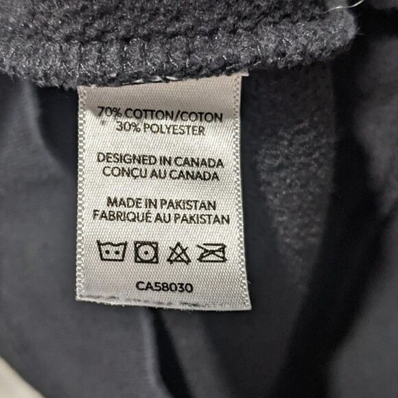 PEACE Collective | Home is Canada Crewneck - Picture 6 of 9